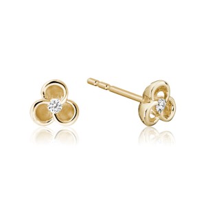 14kt Yellow Gold Mini Blossom Diamond Stud Earrings