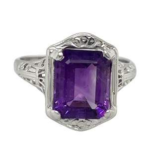 Estate 14kt White Gold Amethyst Reproduction Ring