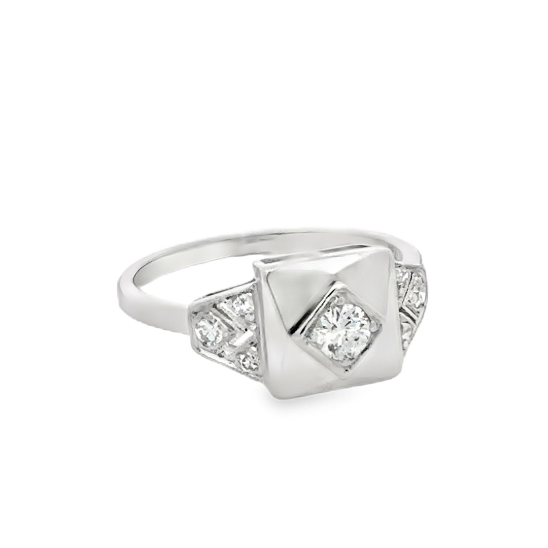 Estate Mid-Century platinum diamond ring