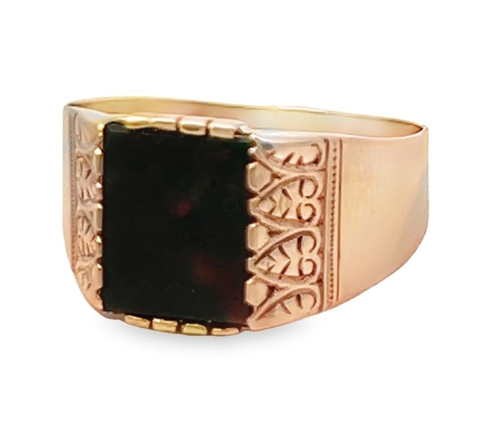 Estate Victorian 8kt yellow gold bloodstone ring