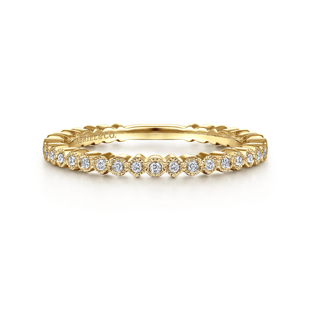 Gabriel & Co. 14kt yellow gold scalloped diamond band ring