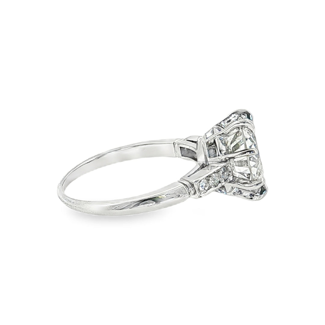 Estate Mid Century platinum diamond engagement ring
