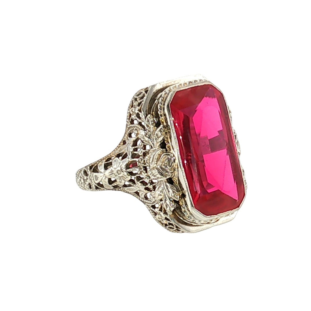 Estate late Art Deco 14 karat white gold filigree ring