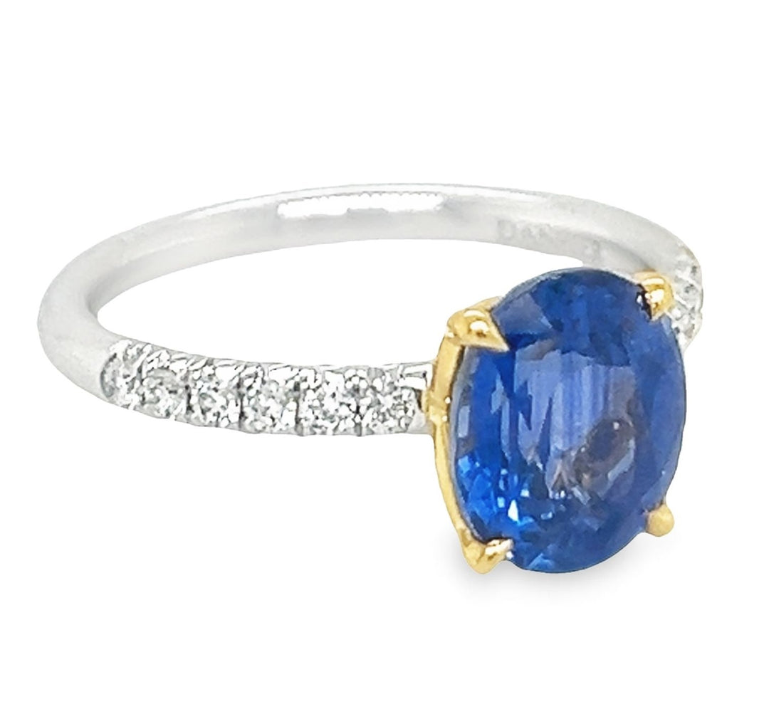 Christophe Danhier 18kt white gold oval sapphire ring with diamonds