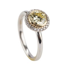 Noam Carver 14kt Gold Yellow Diamond Engagement Ring