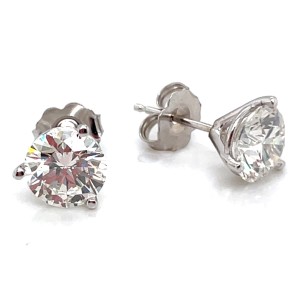 14kt White Gold 2.081 Carat Total Weight Round Diamond Stud Earrings