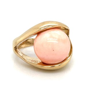 Estate 14kt Yellow Gold Coral Ring. This Ring Features One (