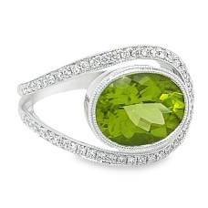 14kt White Gold Peridot And Diamond Ring