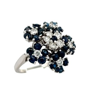 Estate 14kt White Gold Sapphire And Diamond Flower Cluster Ring