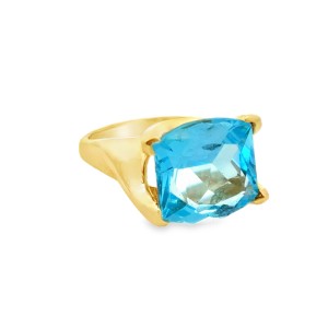 Estate 14kt Yellow Gold Blue Topaz Ring
