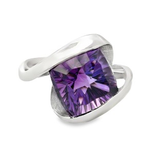 Estate 18kt White Gold Amethyst Bypass Ring