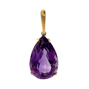 Estate 18kt Yellow Gold Pear Shaped Amethyst Pendant. This 