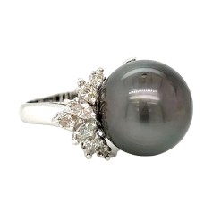 Estate 18kt White Gold Tahitian Pearl And Diamond Ring