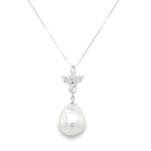 Estate 14kt White Gold Diamond And Pearl Pendant Necklace