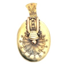 Estate Victorian 14kt Yellow Gold Etruscan Revival Locket